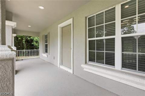 752 Barclay Ave, Lehigh Acres FL - photo 9 of 44