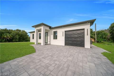 1800 Hibiscus Ave, Lehigh Acres FL - photo 8 of 39