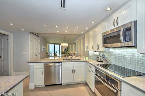 380 Seaview Ct 1404, Marco Island FL - photo 17 of 40