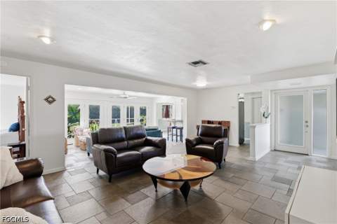6561 E Town And River Rd, Fort Myers FL - photo 10 of 32