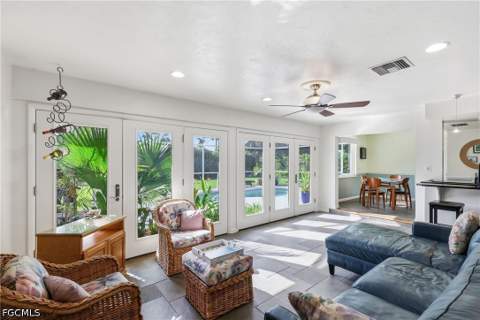 6561 E Town And River Rd, Fort Myers FL - photo 12 of 32