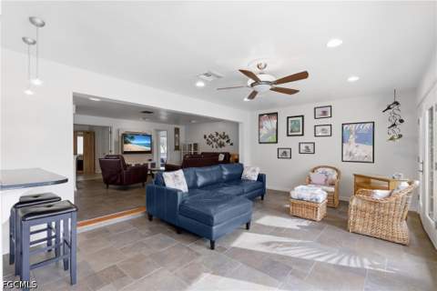 6561 E Town And River Rd, Fort Myers FL - photo 13 of 32