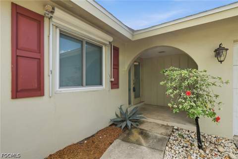 6561 E Town And River Rd, Fort Myers FL - photo 8 of 32