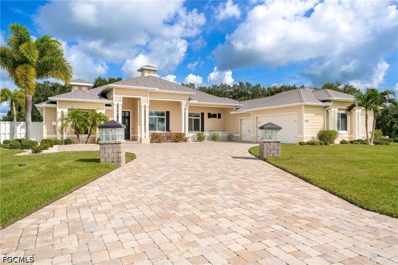 3 bedroom SingleFamilyResidence at 5272 River Blossom Ln, Old Fort Denaud, Fort Denaud — photo 2