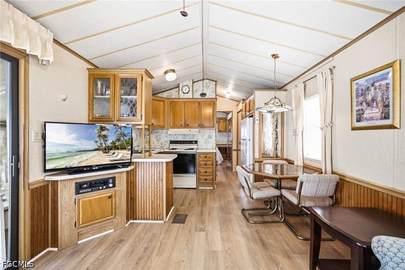 1 bedroom ManufacturedHome at 45 Shifting Sands Ave, Limetree Park, Bonita Springs — photo 4