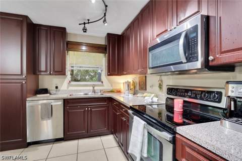 2001 48th ST SW, Naples FL - photo 8 of 20