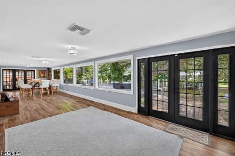 625 Sunnyside Ct, Fort Myers FL - photo 21 of 50