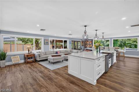 625 Sunnyside Ct, Fort Myers FL - photo 7 of 50
