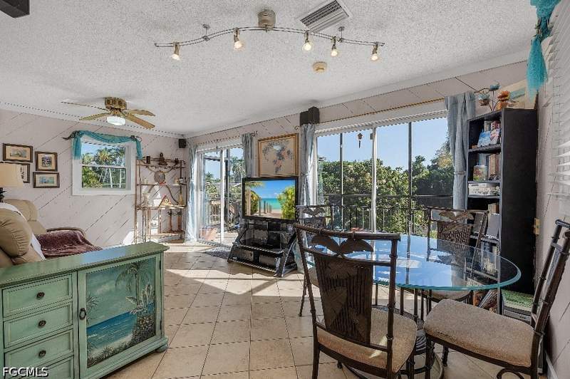 3 bedroom SingleFamilyResidence at 5888 Sea Bass Rd, Pine Island Ridge, Bokeelia — photo 4