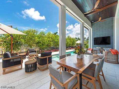 425 15th Ave S, Naples FL - photo 15 of 40