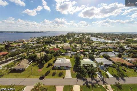 1438 Windsor Ct, Cape Coral FL - photo 18 of 20