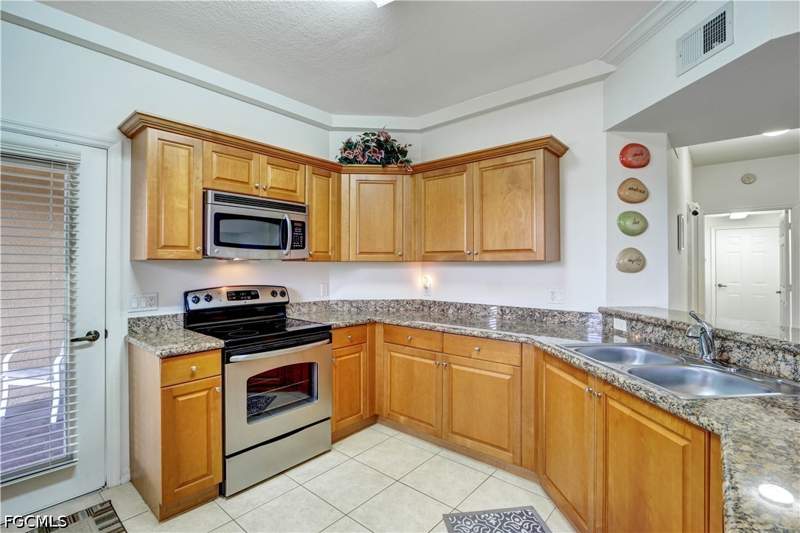 3 bedroom Condominium at 1800 Concordia Lake CIR 2303, CONCORDIA, Cape Coral — photo 3
