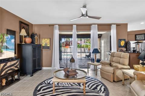 4914 SW 25th Ct, Cape Coral FL - photo 6 of 38