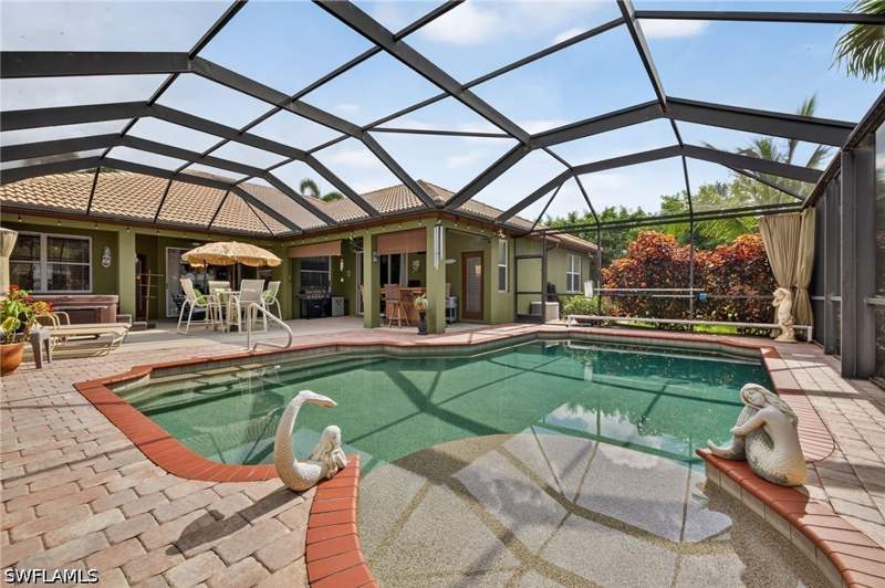 4 bedroom SingleFamilyResidence at 10650 Sir Michaels Place Dr, Sir Michaels Place, Bonita Springs — photo 2