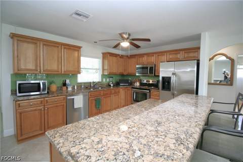 1421 SE 36th St, Cape Coral FL - photo 17 of 34