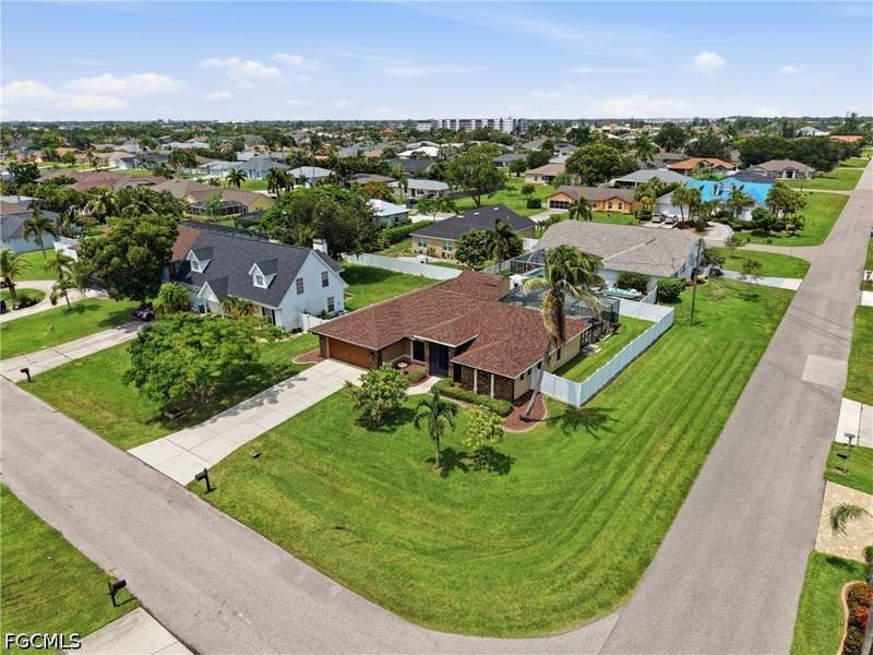 3 bedroom SingleFamilyResidence at 2118 SW 12th Ave, Cape Coral, Cape Coral — photo 5