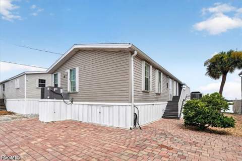 43 Emily Ln, Fort Myers Beach FL - photo 21 of 50