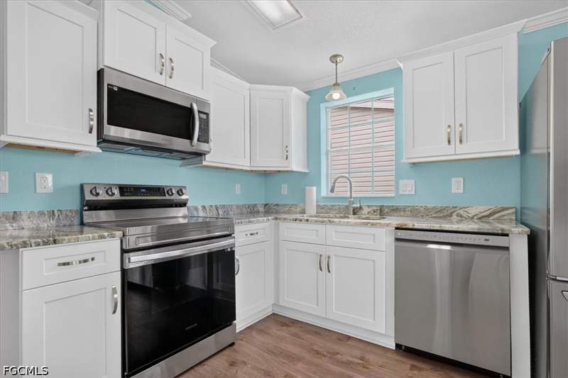 2 bedroom ManufacturedHome at 43 Emily Ln, Emily Lane Land Condo, Fort Myers Beach — photo 5