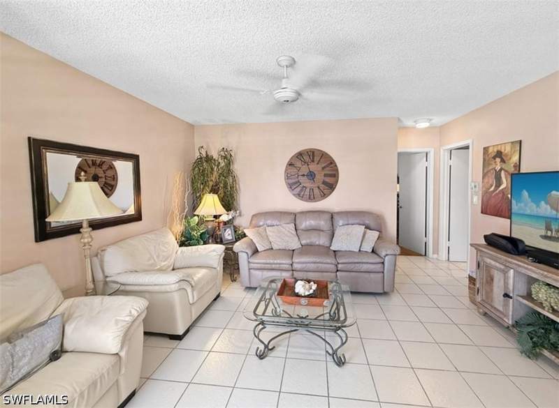 1 bedroom Condominium at 167 N Collier Blvd A9, Aquarius Apts Of Marco Island, Marco Island — photo 5