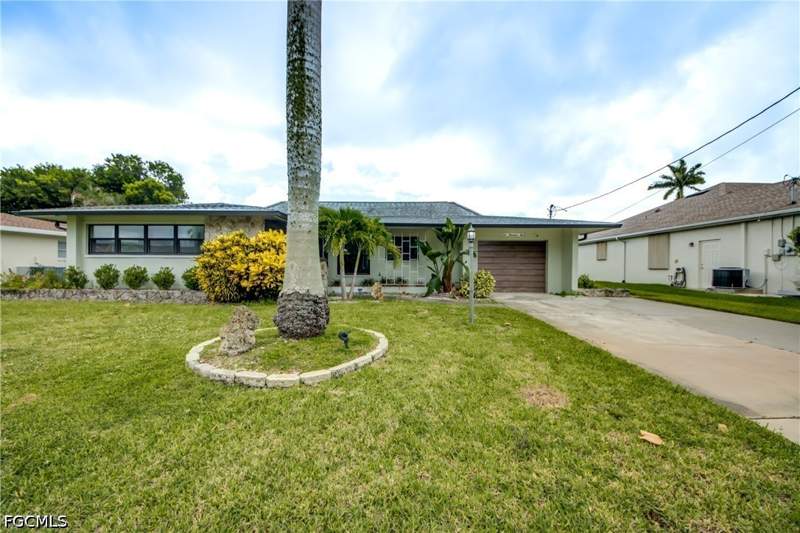 3 bedroom SingleFamilyResidence at 510 SW 51st Ter, Cape Coral, Cape Coral — photo 2