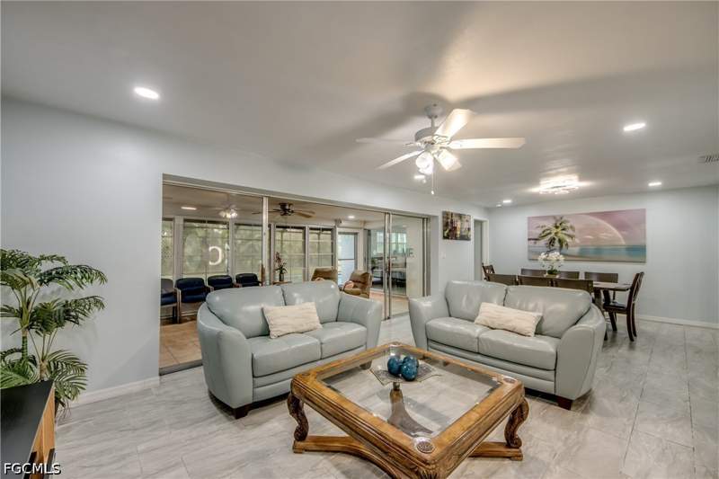 3 bedroom SingleFamilyResidence at 510 SW 51st Ter, Cape Coral, Cape Coral — photo 3