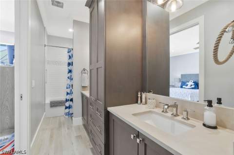 564 Spinnaker Dr, Marco Island FL - photo 14 of 40