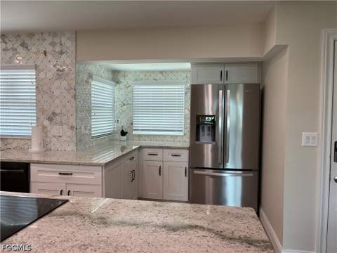 5240 Seminole Ct, Cape Coral FL - photo 7 of 40
