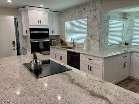5240 Seminole Ct, Cape Coral FL - photo 8 of 40