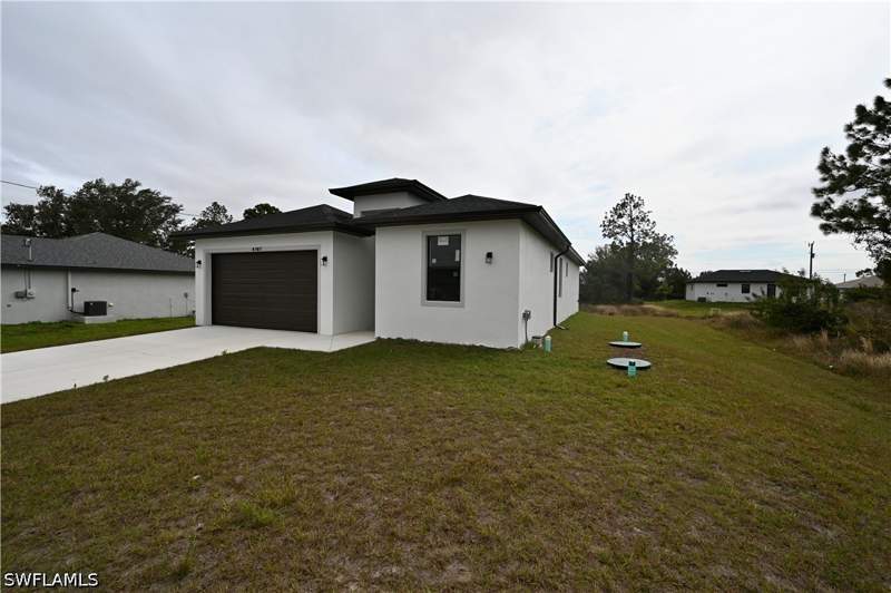 3 bedroom SingleFamilyResidence at 4107 13th St SW, Lehigh Acres, Lehigh Acres — photo 2
