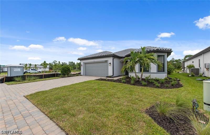 3 bedroom SingleFamilyResidence at 2049 Terreno Blvd, Terreno At Valencia, Naples — photo 4