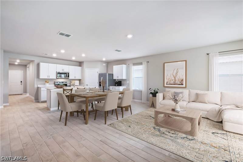 5 bedroom SingleFamilyResidence at 14208 Hemingway Oaks Trl, Hemingway Pointe, Fort Myers — photo 2