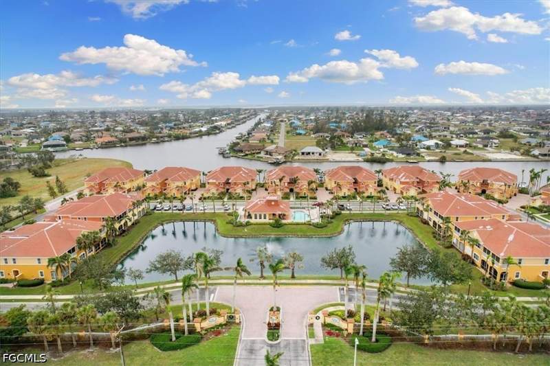 3 bedroom Condominium at 175 Shadroe Cove Cir 1101, Blue Water, Cape Coral — photo 4