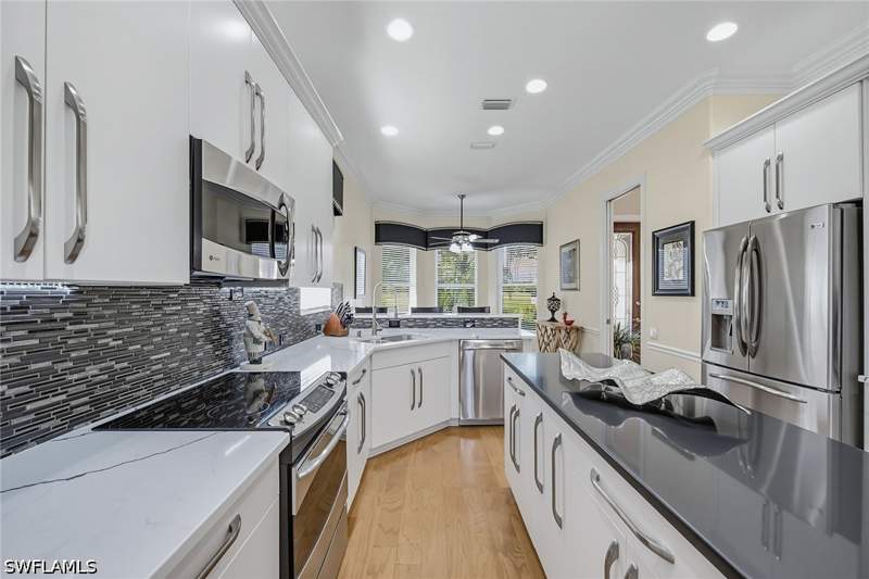 3 bedroom SingleFamilyResidence at 9097 Troon Lakes Dr, Troon Lakes, Naples — photo 5