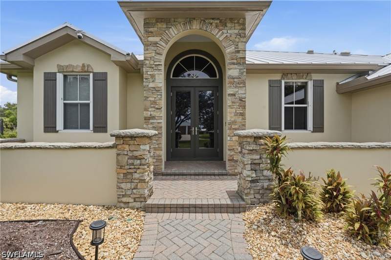 4 bedroom SingleFamilyResidence at 4651 Castalia Ct, Horse Creek, Fort Myers — photo 5