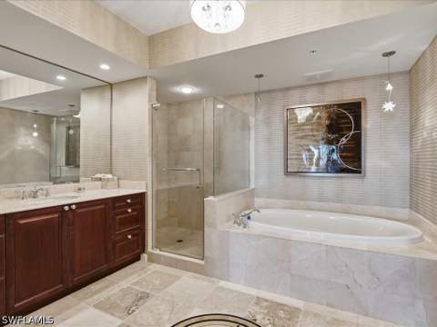 1050 Borghese Ln 1004, Naples FL - photo 19 of 38