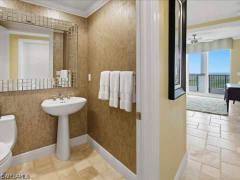 1050 Borghese Ln 1004, Naples FL - photo 20 of 38