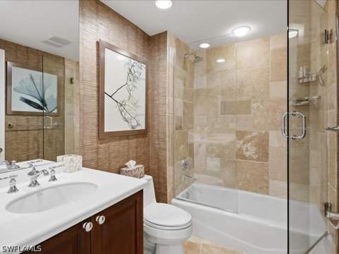 1050 Borghese Ln 1004, Naples FL - photo 23 of 38