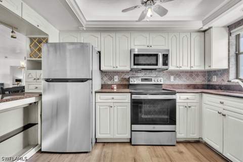 271 Southbay Dr 241, Naples FL - photo 11 of 32