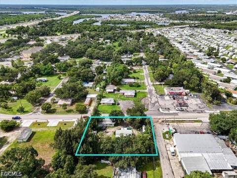 9890 Orange River Blvd, Fort Myers FL - photo 11 of 21
