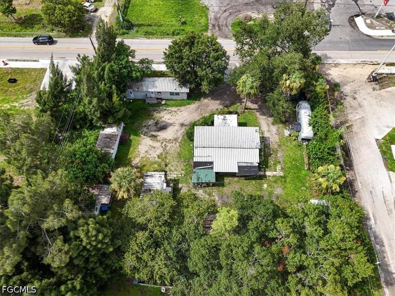 6 bedroom SingleFamilyResidence at 9890 Orange River Blvd, Fort Myers, Fort Myers — photo 4