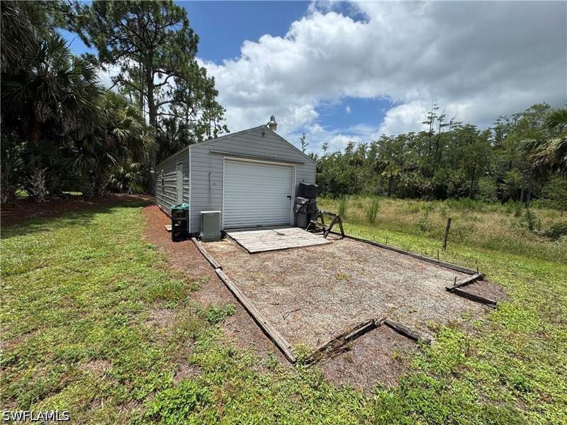 2 bedroom SingleFamilyResidence at 19790 Burgundy Farms Rd, Sunny Grove, Estero — photo 3