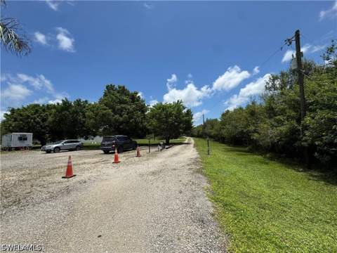 19790 Burgundy Farms Rd, Estero FL - photo 7 of 11
