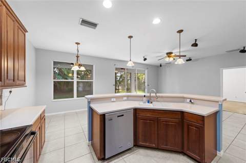13261 Hampton Park Ct, Fort Myers FL - photo 14 of 37