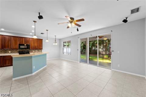 13261 Hampton Park Ct, Fort Myers FL - photo 8 of 37