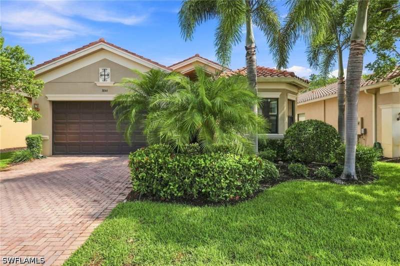 3 bedroom SingleFamilyResidence at 3846 Pleasant Springs Dr, Riverstone, Naples — photo 2