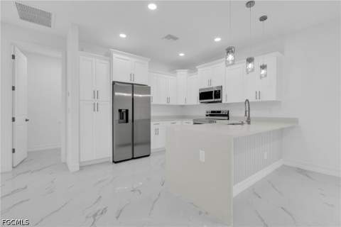 918 8th Ave, Lehigh Acres FL - photo 11 of 26