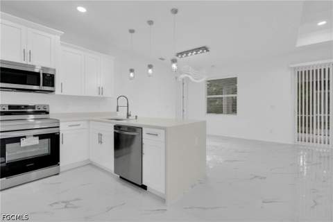 918 8th Ave, Lehigh Acres FL - photo 12 of 26