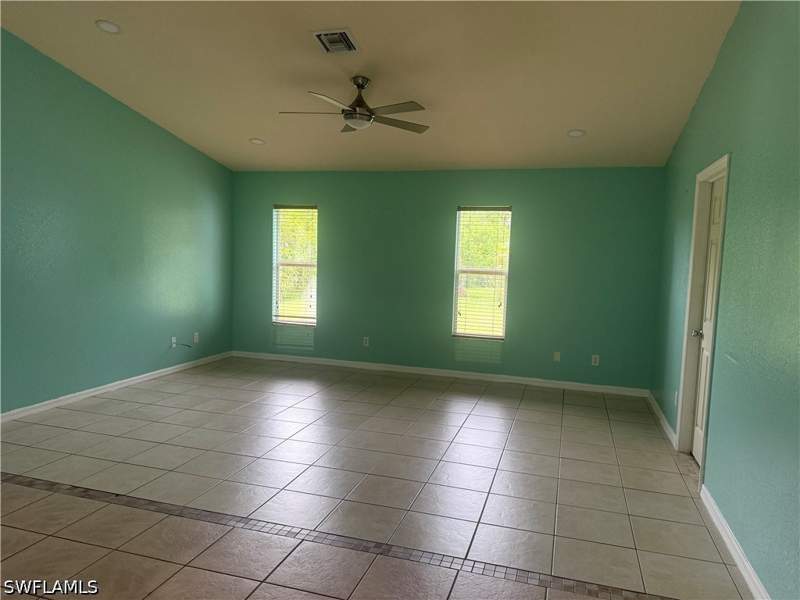 5 bedroom SingleFamilyResidence at 3302 SE 11th Ave, Cape Coral, Cape Coral — photo 4