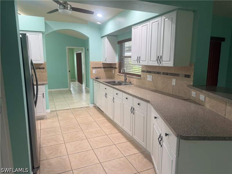 5 bedroom SingleFamilyResidence at 3302 SE 11th Ave, Cape Coral, Cape Coral — photo 5