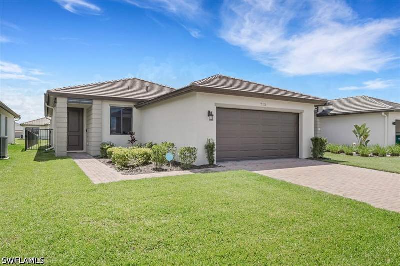 2 bedroom SingleFamilyResidence at 5116 Isidora Ln, Maple Ridge, Immokalee — photo 2